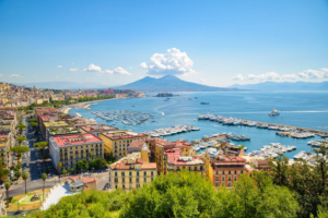 Explora Journeys ExploraII Mediterrane Entdeckungsreise Neapel
